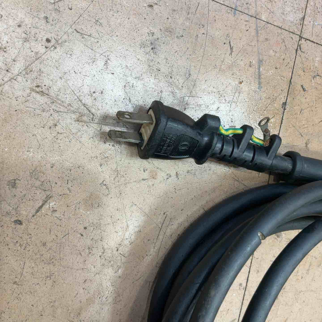 【店頭受取り限定】★マキタ(makita) 電動ハンマ 8600S【草加店】