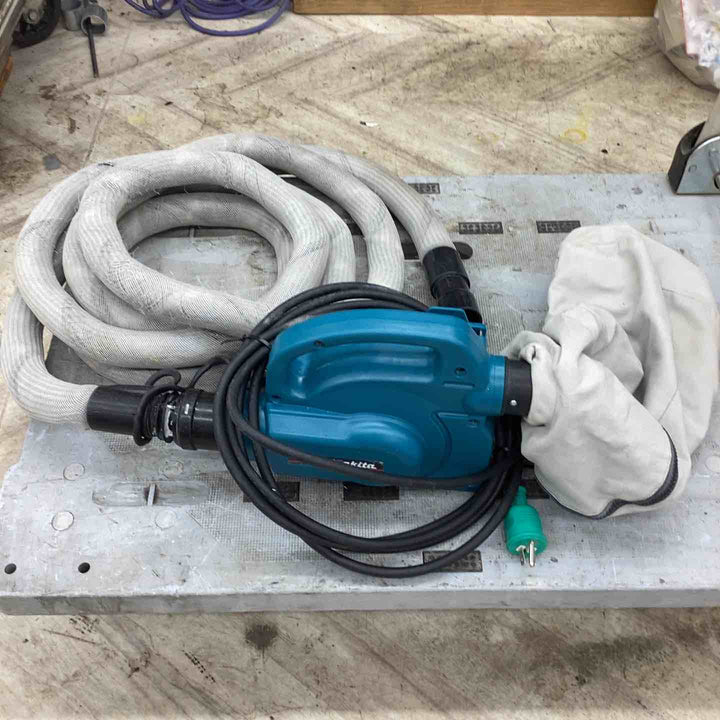 ★マキタ(makita) 小型集じん機 乾式 450(P)【越谷店】