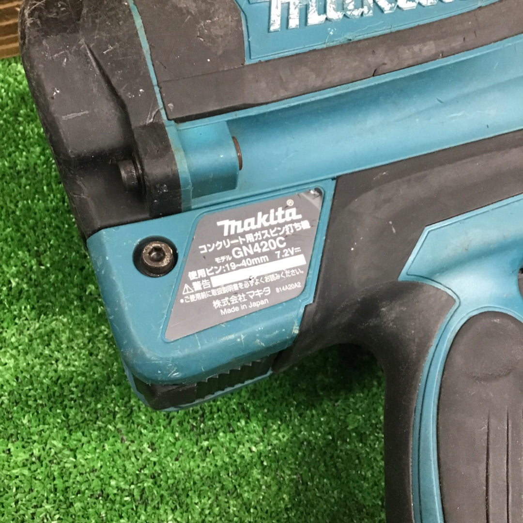 【中古品】マキタ(makita) コードレスコンクリート用ガスピン打ち機 GN420C ※バッテリ7.2V 1.0Ah・1.5Ah１個ずつ！※【桶川店】