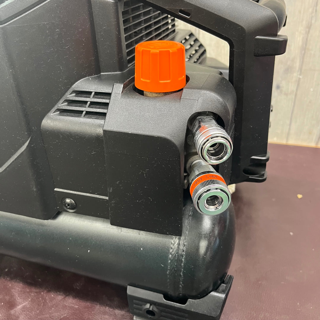 【中古品】★マックス(MAX) エアコンプレッサー AK-HH1310E_ブラック【東大和店】
