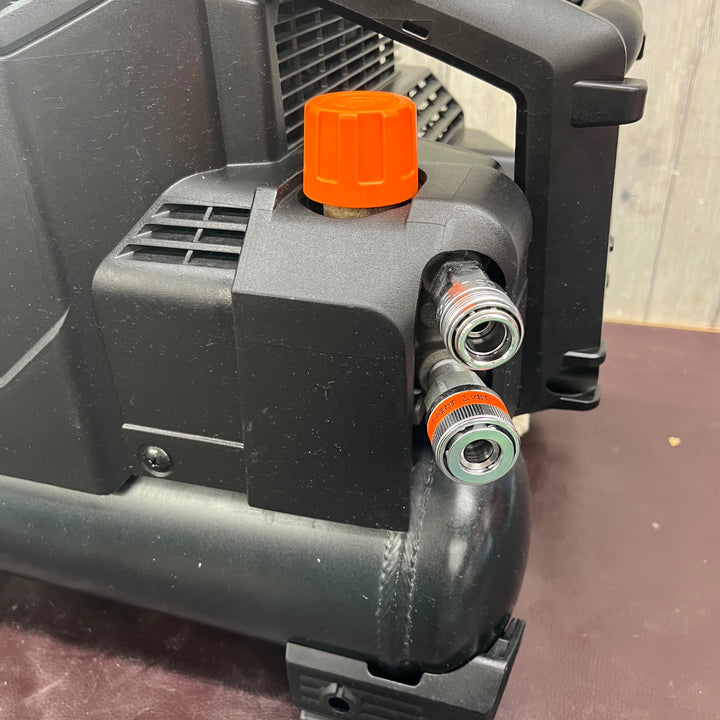 【中古品】★マックス(MAX) エアコンプレッサー AK-HH1310E_ブラック【東大和店】