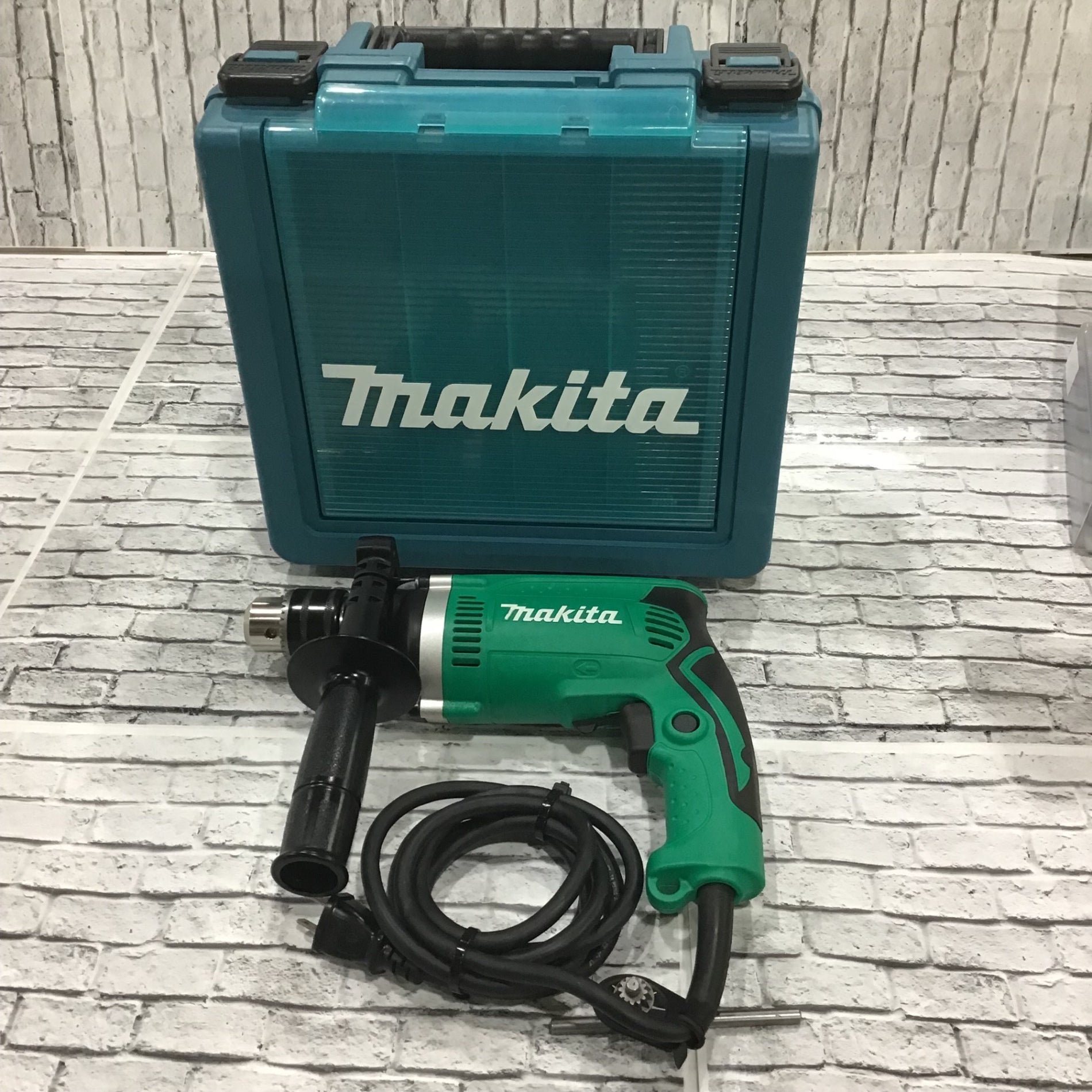 ☆マキタ(makita) 振動ドリル M816K【川口店】