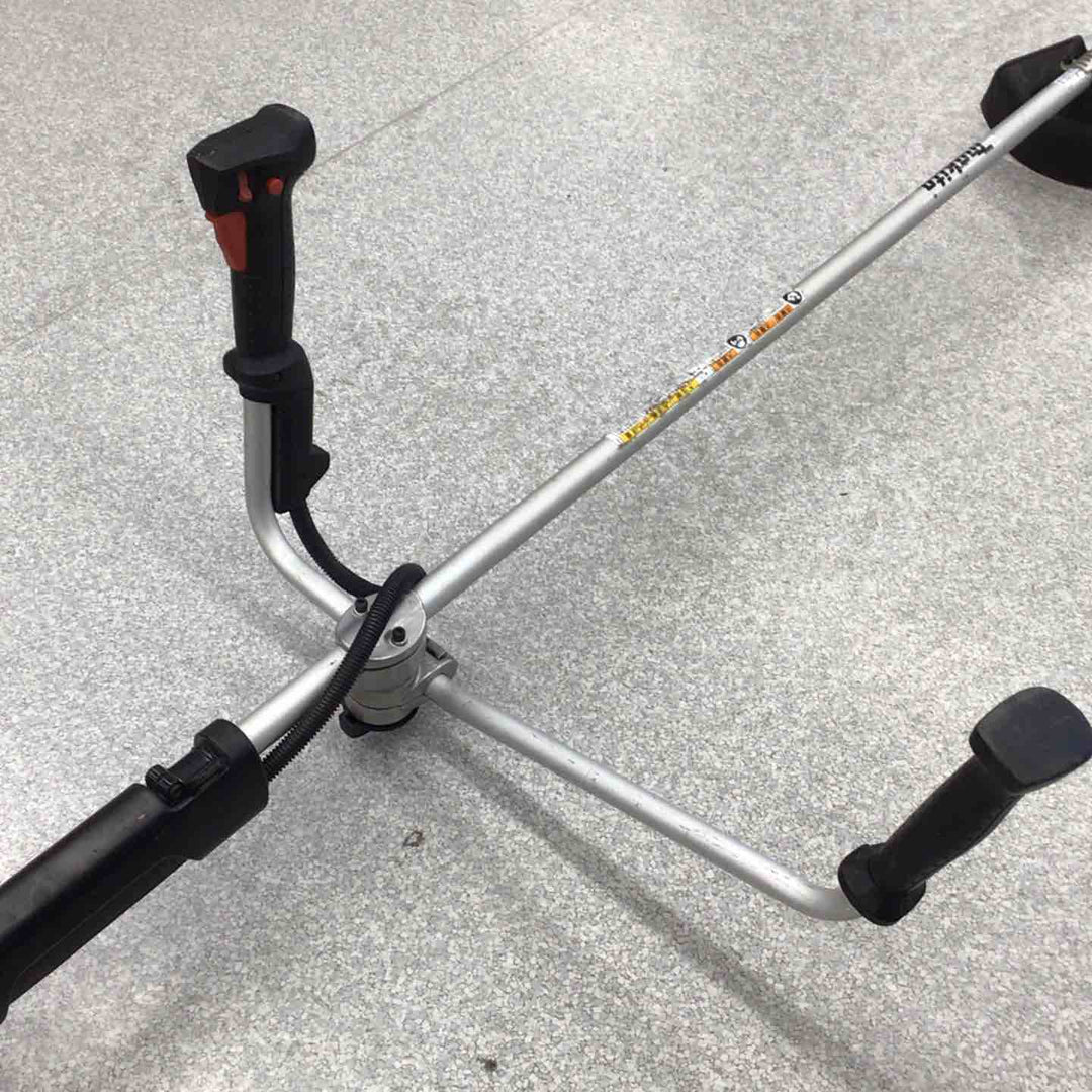 【店頭受取り限定】◇マキタ(makita) コードレス刈払機 MBC231DWBX【八潮店】