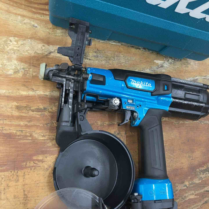 ★マキタ(makita) 高圧エアネジ打ち機 AR411HRM【柏店】