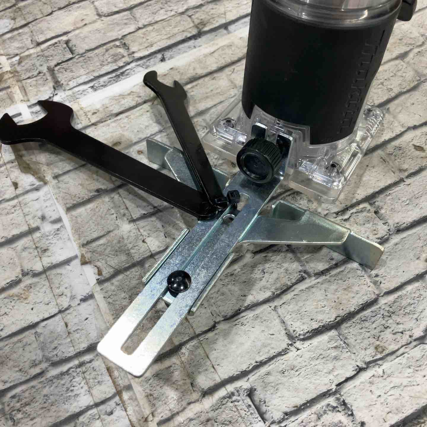☆マキタ(makita) コードレストリマー RT50DZ【川口店 ☆マキタ(makita) コードレストリマー RT50DZ【川口店