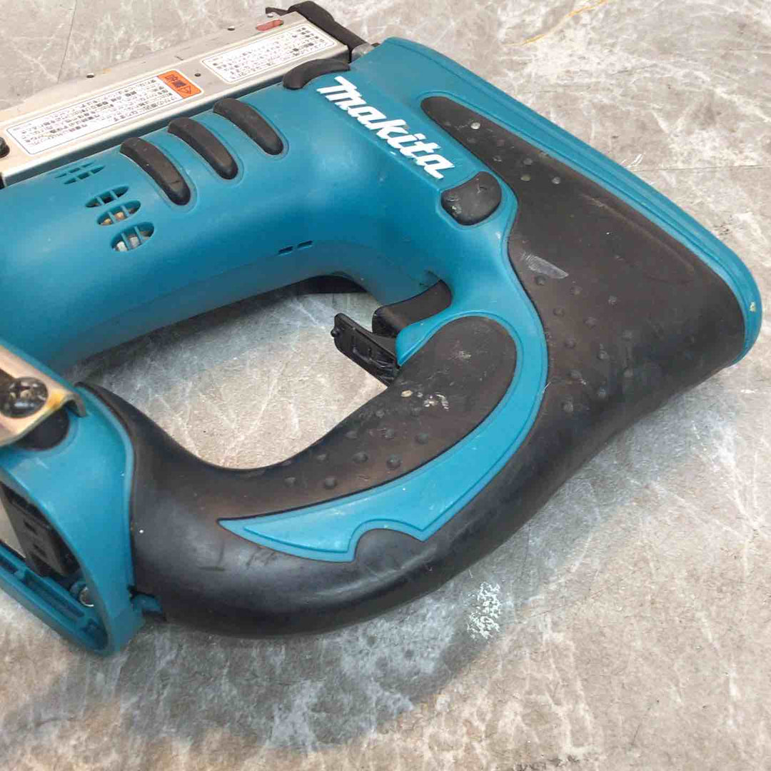 マキタ コードレスピンタッカ PT350DZ【八潮店】