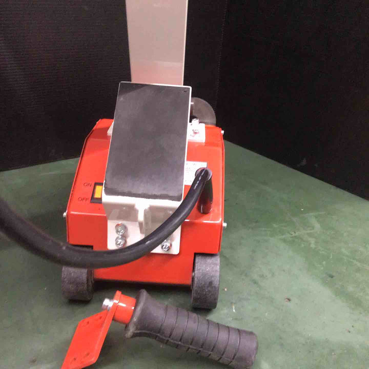 【動作確認済み 店頭受取り限定】 KLASS 極東産機 小型床材剥がし機 コンパクトペッカー MP-7 替刃5枚付 極東 【戸田店】