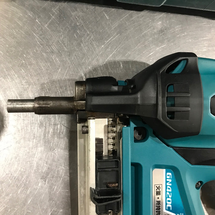 ★マキタ(makita) コードレスコンクリート用ガスピン打ち機 GN420C【川口店】