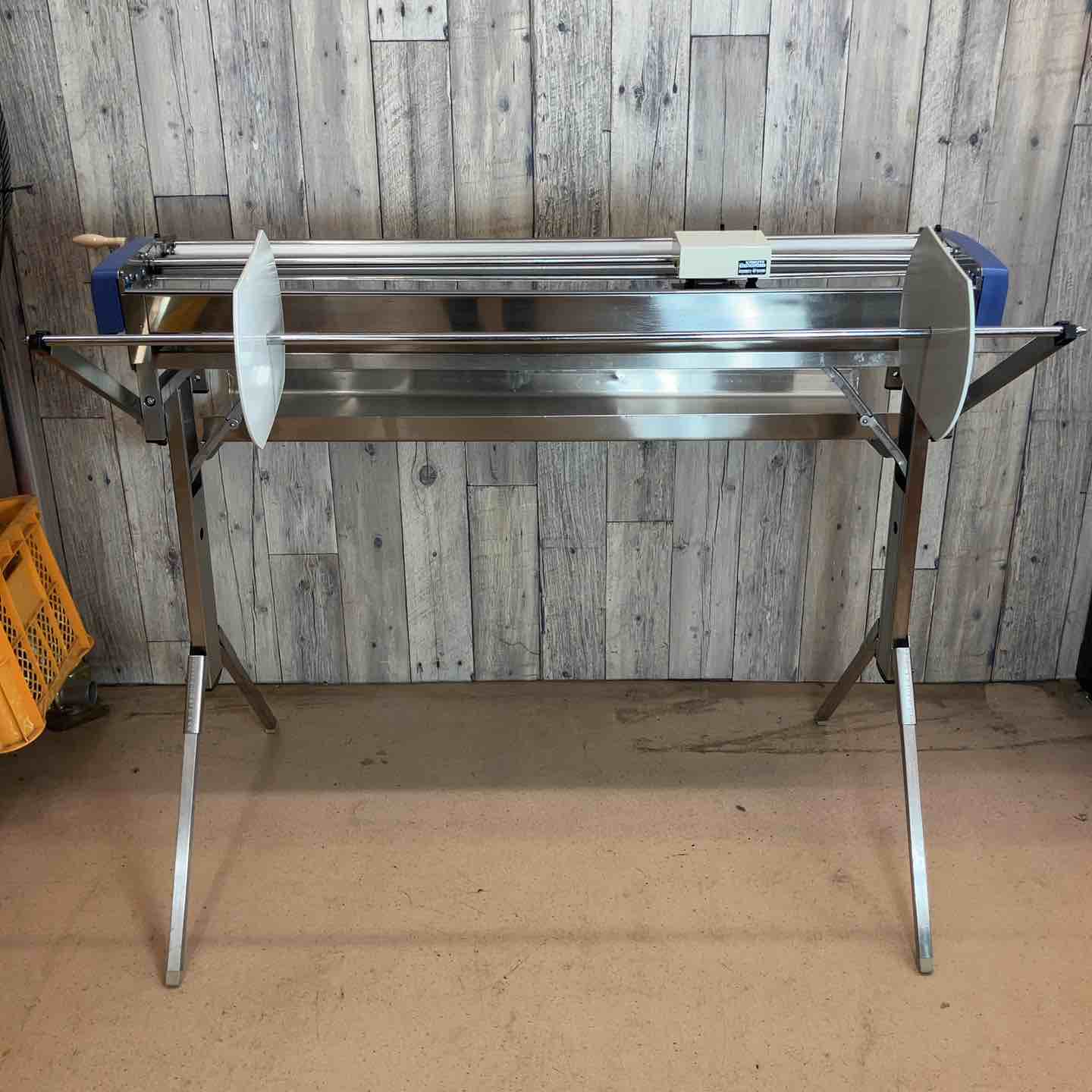 極東産機ベータＥＤ手動糊付け機 中古品／店頭受取り限定】 極東 手動糊付け機 β-ED (B-ED) 壁紙 クロス