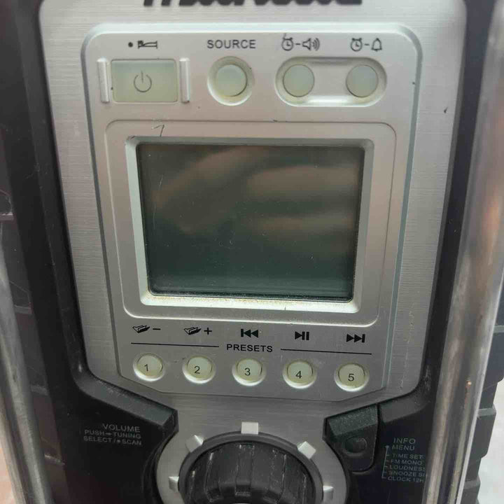 ☆マキタ(makita) コードレスラジオ MR103B【八潮店】
