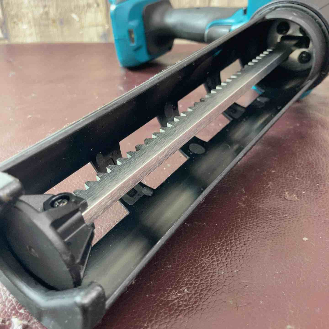 【中古品】マキタ(makita) コードレスコーキングガン CG180DZ【東大和店】