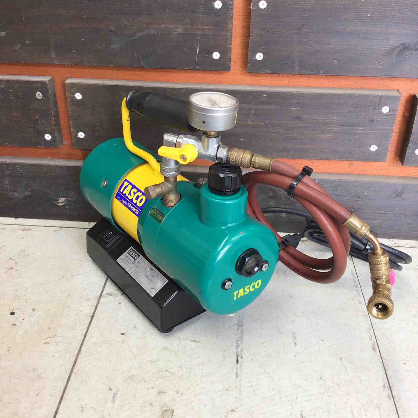 現状品】 TASCO 真空ポンプ TA150CR 【鴻巣店】 – アクトツール