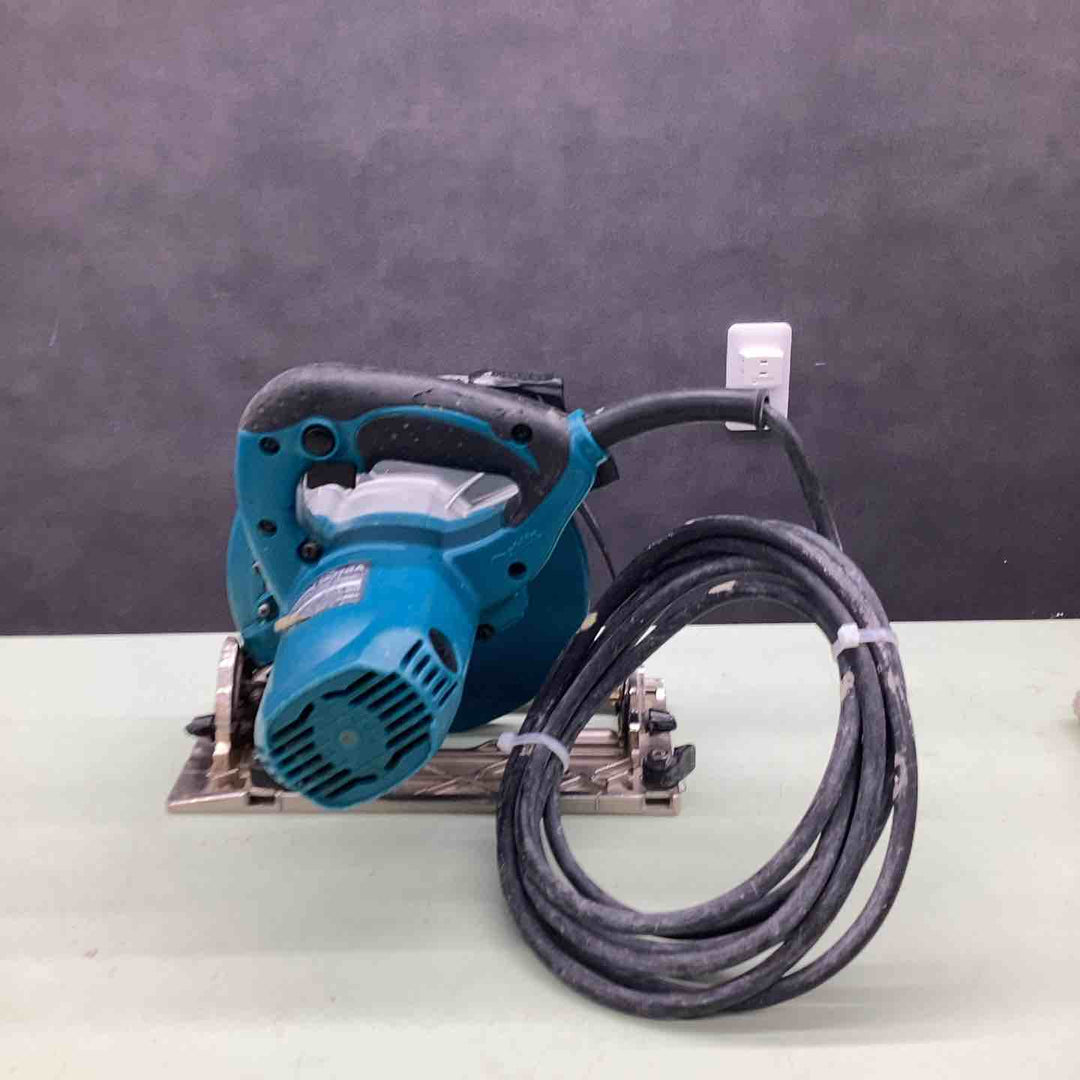 ★マキタ(makita) 電気マルノコ 5637BA　※刃の並行が1㎜ズレあり※【越谷店】