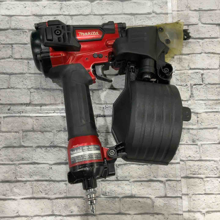 ★マキタ(makita) 高圧エア釘打ち機 AN533H【川口店】