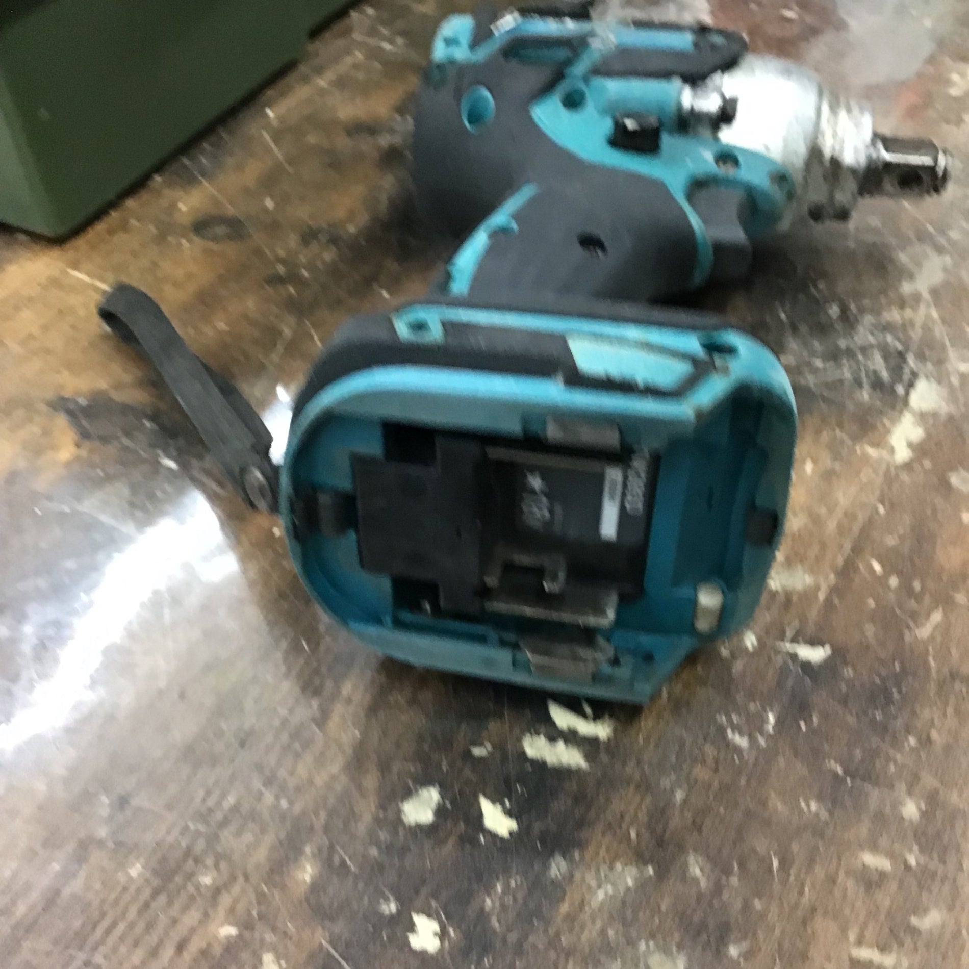 ☆マキタ(makita) コードレスインパクトレンチ TW285DZ【戸田店