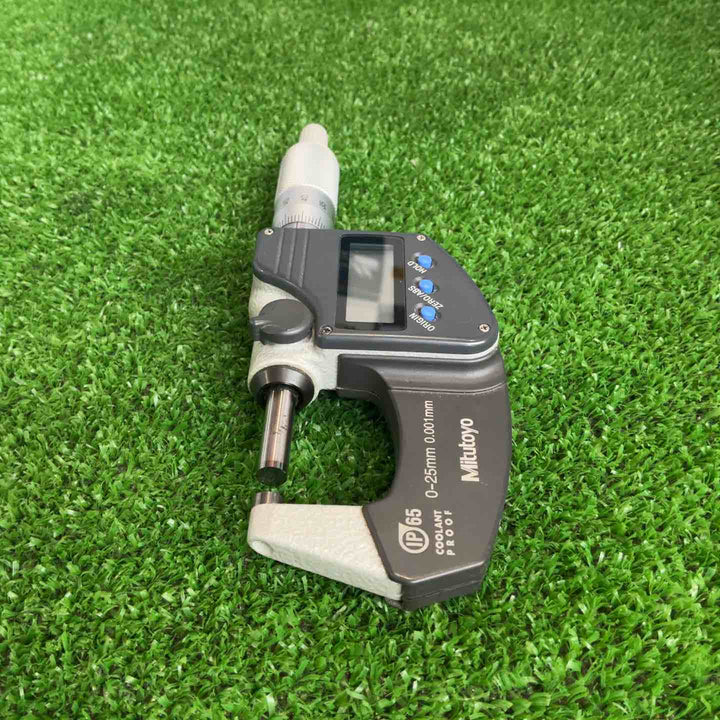ミツトヨ(Mitutoyo) クーラントプルーフマイクロメータ MDC-25MX 293-230-30【草加店】