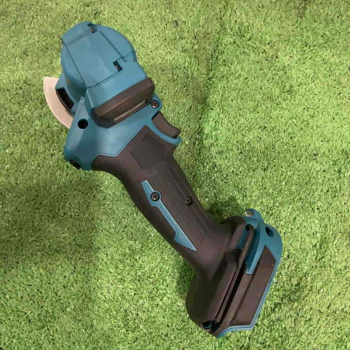 ★マキタ(makita) 76mmコードレスコンパクトカッタ MC300DZ 18V【川口店】