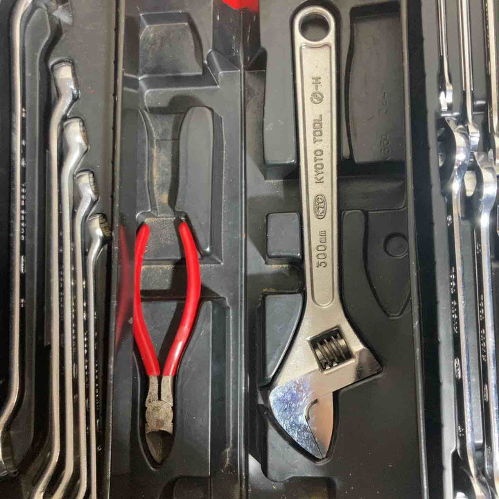 ◇KTC TOOL BOX 工具セット　工具欠け有、追加工具有、軽微の箱の歪み有【戸田店】