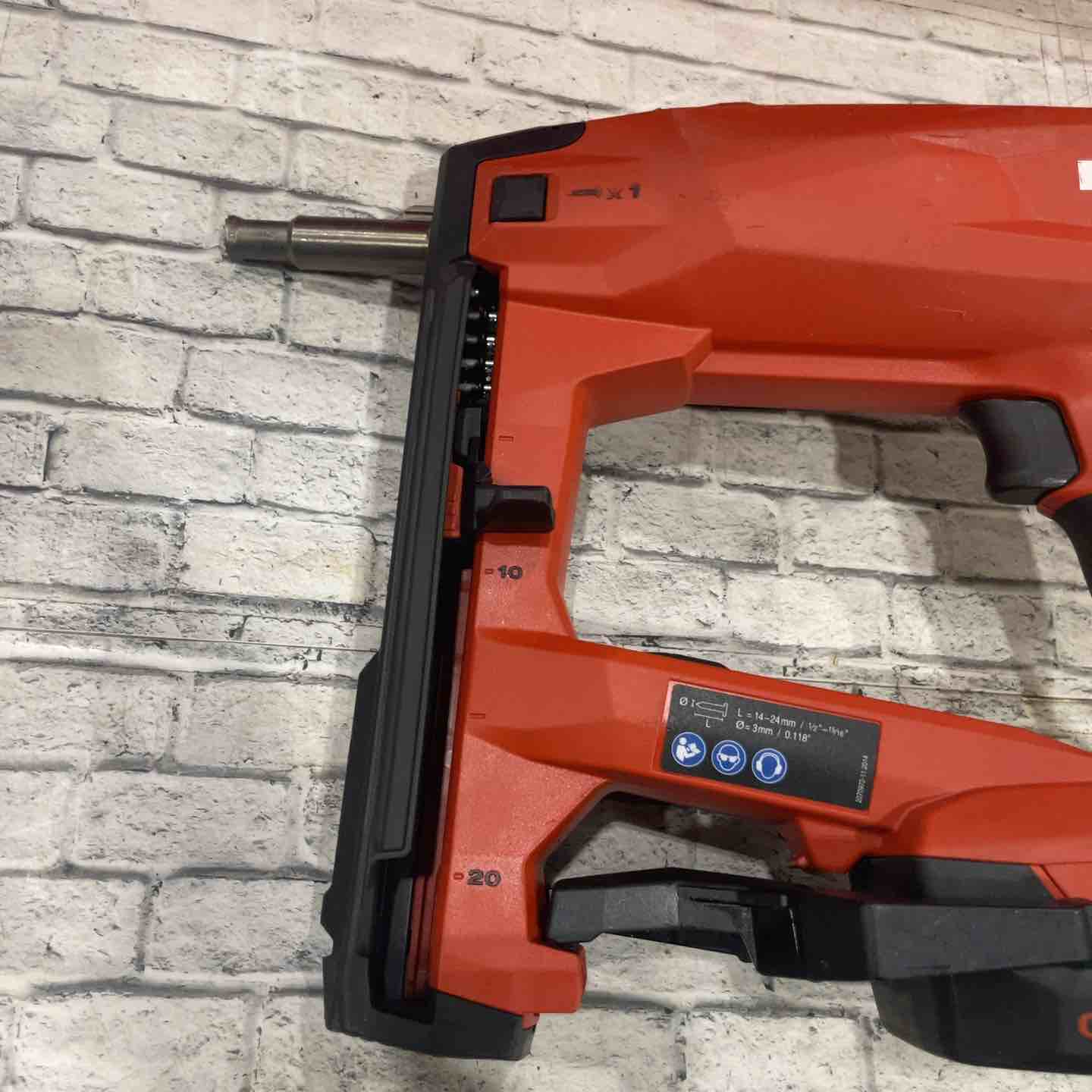 ◇ヒルティ 充電式コンクリートピン打機 BX3-IF【川口店】 – アクト