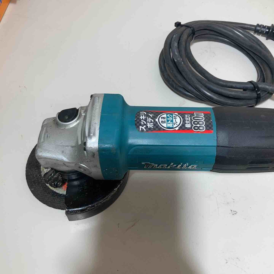☆マキタ(makita) 100mmディスクグラインダ GA4033　本体のみ【戸田店】