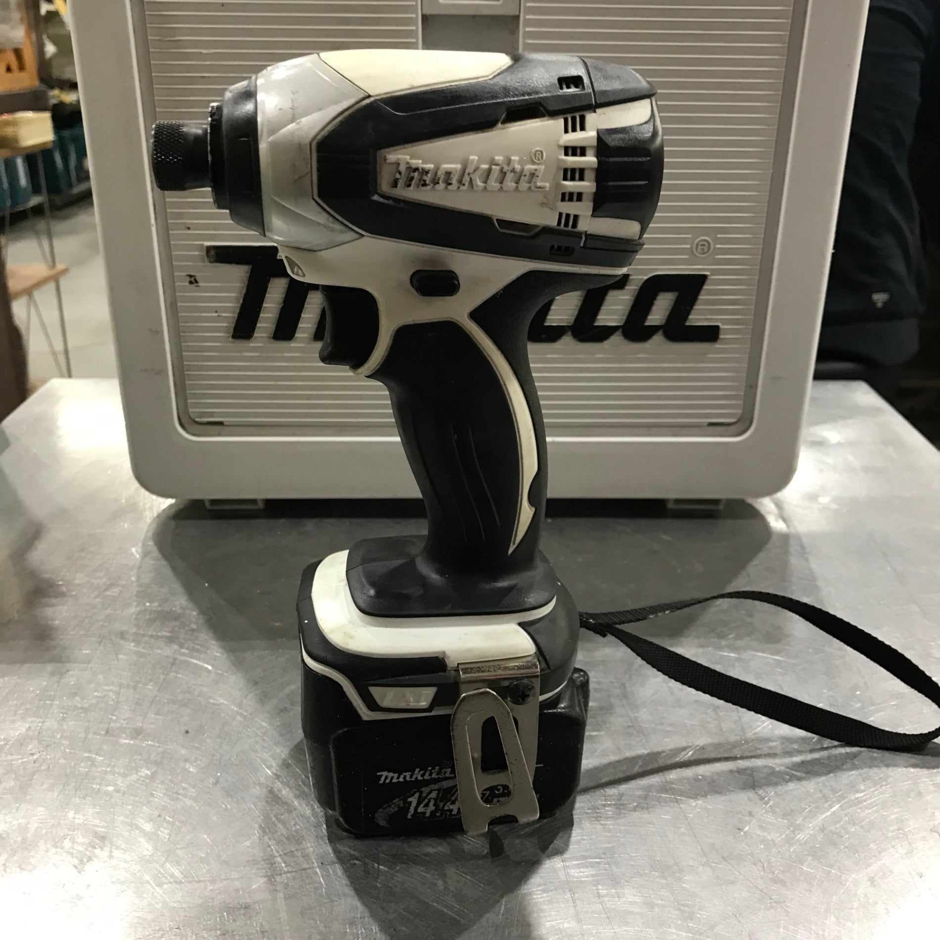 ☆マキタ(makita) コードレスインパクトドライバー TD134DX2W