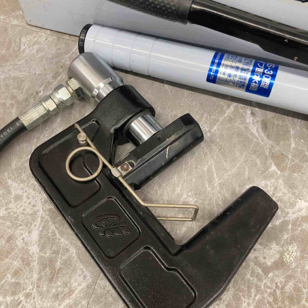 ★亀倉精機(KAMEKURA) 手動油圧式パイプ断水機 SS-30【八潮店】