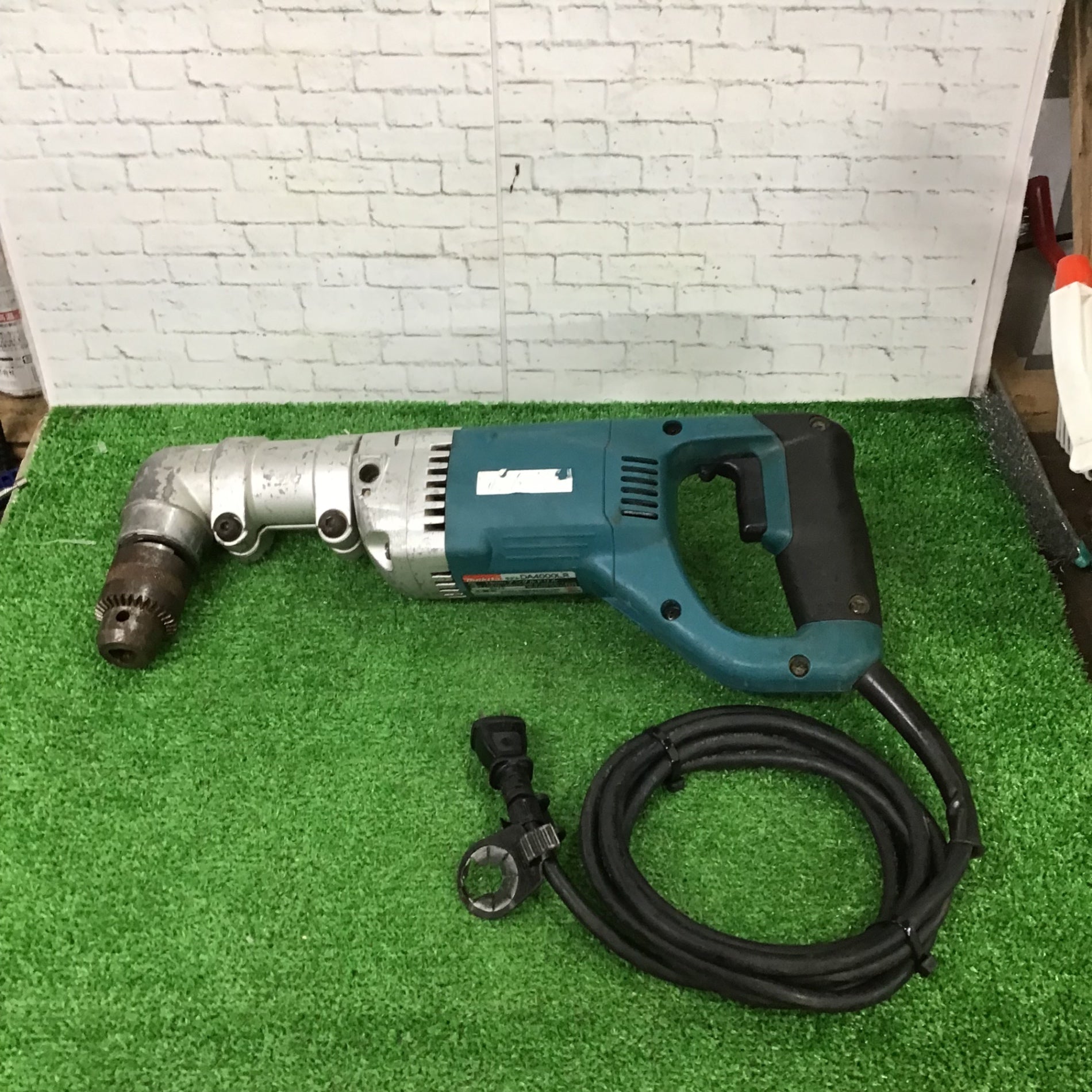 マキタ アングルドリル DA400LR 中古品