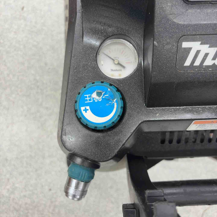 ★マキタ(makita) エアコンプレッサー AC461XLKB【八潮店】