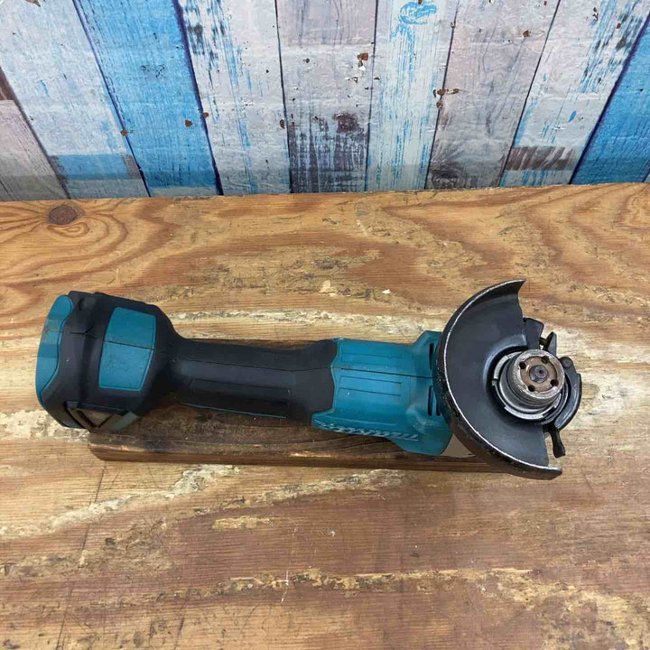 ☆マキタ(makita) 100mmコードレスディスクグラインダ GA404DZN (GA404DN)【柏店】
