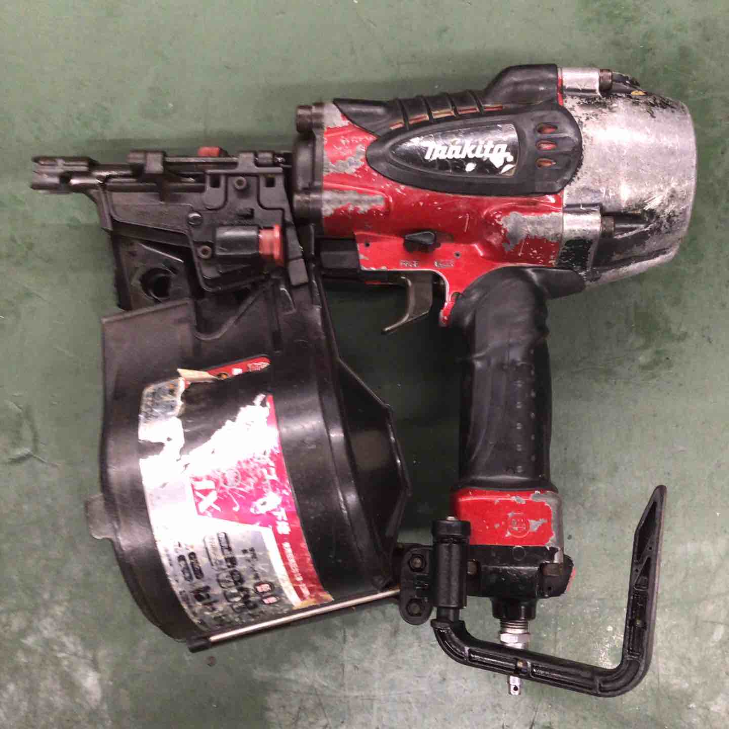 makita マキタ AN900HX 高圧釘打ち機 中古品 【ハンズクラフト宜野湾店】 makita マキタ AN900HX 高圧釘打ち機 中古品 【ハンズクラフト宜野湾店】