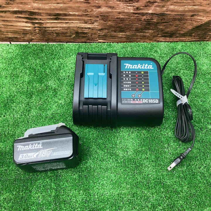 ◇マキタ(Makita) 　充電式芝刈機 18V 3Ah バッテリ、充電器付 MLM230DSF【川越店】