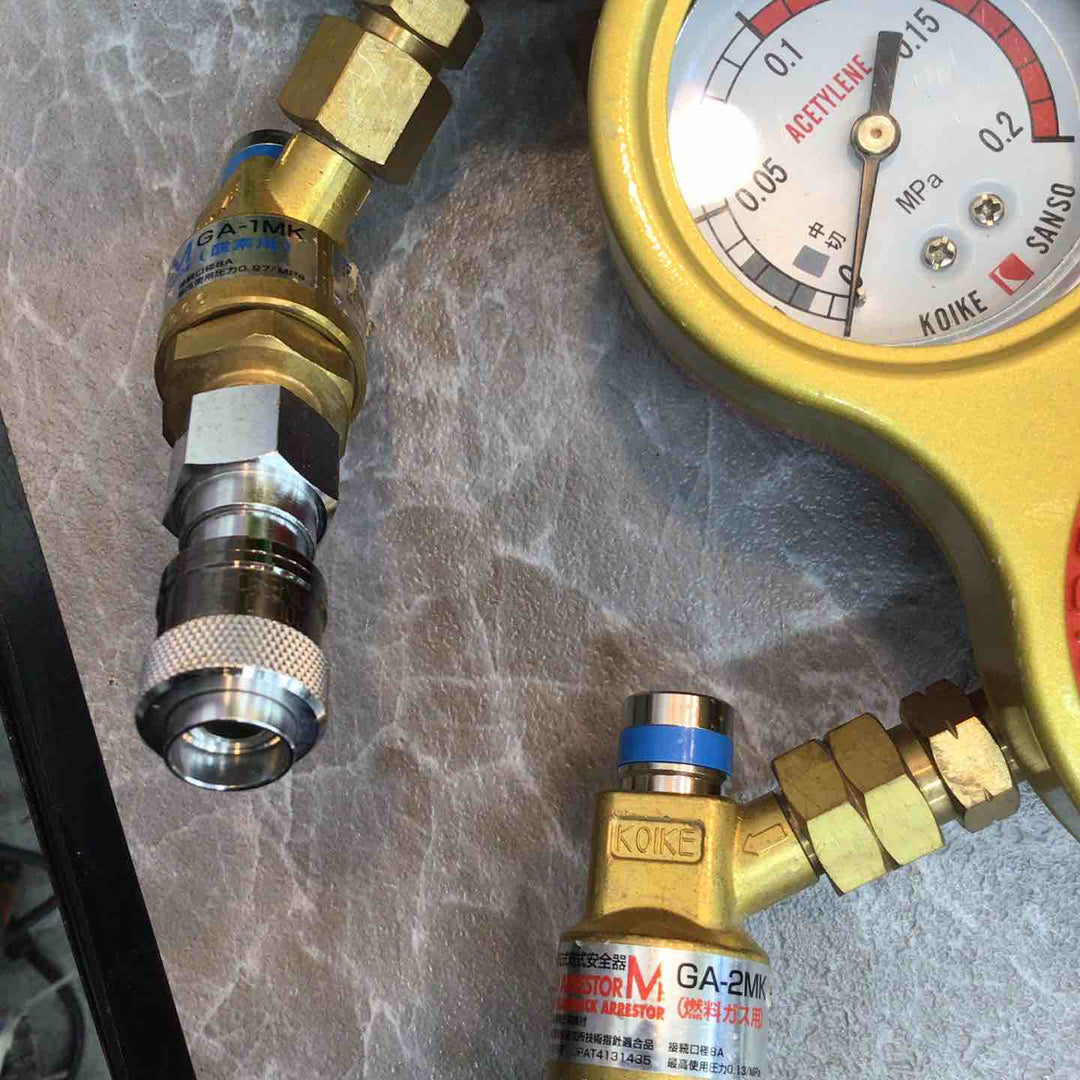 小池酸素 セフティゴールドV 圧力調整器セット GA-1MK、GA-2MK ※動作未確認【八潮店】