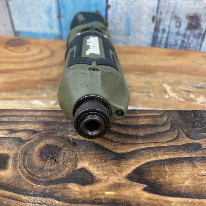 【中古品】★マキタ(makita) コードレスペンインパクトドライバー TD022DSHXO 7.2V バッテリー2個、充電器セット【柏店】