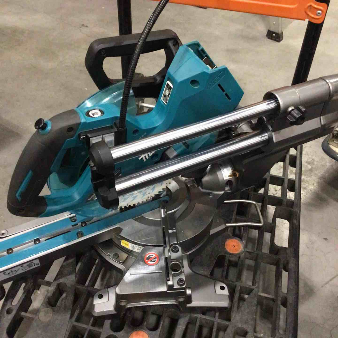 【中古品】 マキタ(makita) コードレススライドマルノコ LS008GZ 【藤沢店】