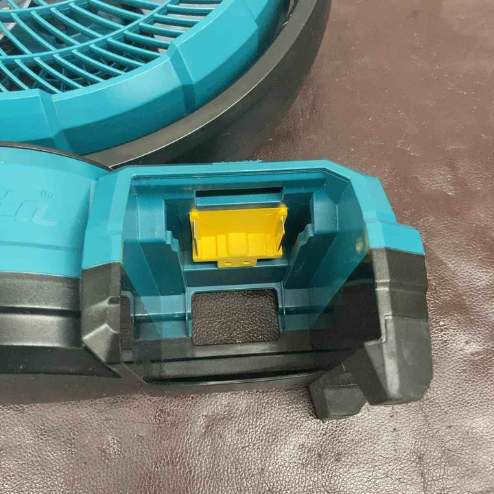 【中古品】 マキタ(makita) コードレスファン CF203DZ 【東大和店】