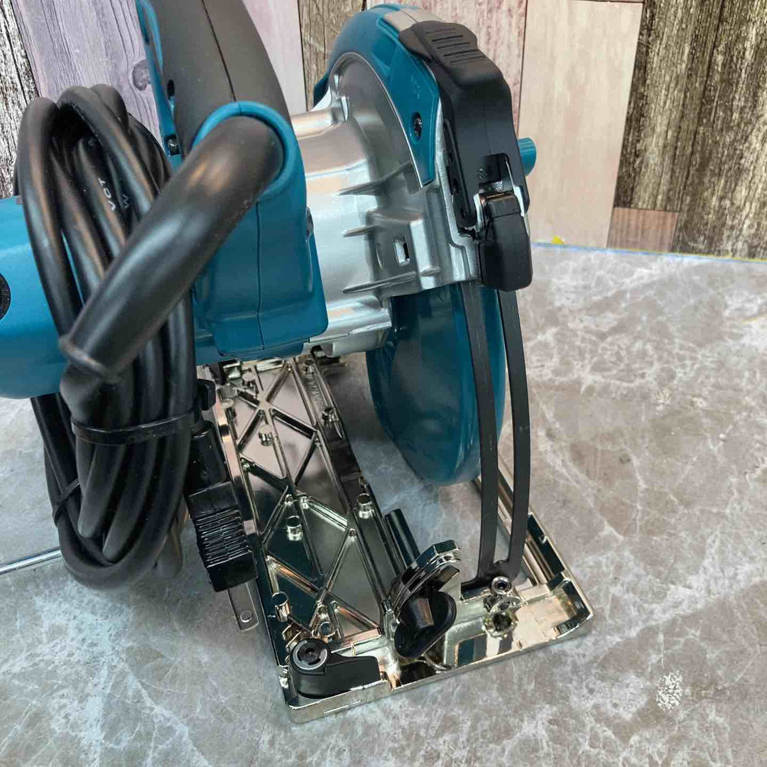 ★マキタ(makita) 電気マルノコ 5637BA【八潮店】