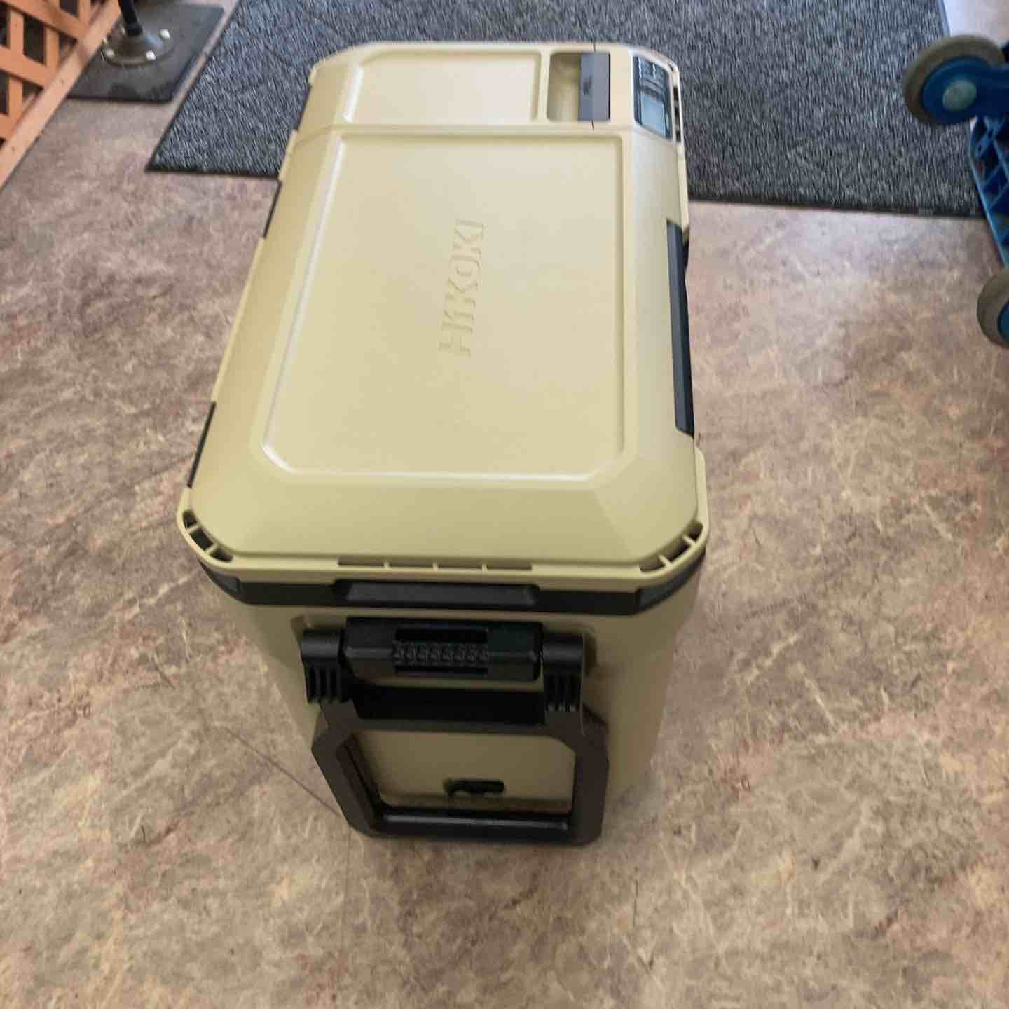 ☆ハイコーキ(HIKOKI ※旧:日立工機) コードレス冷温庫 UL18DBA(WMBZ ☆ハイコーキ(HIKOKI ※旧:日立工機) コードレス冷温庫 UL18DBA(WMBZ