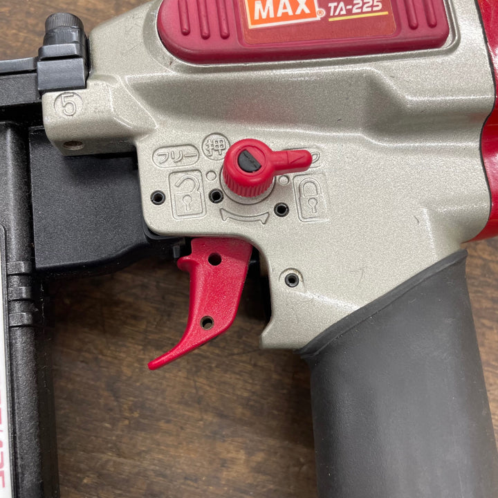 ★マックス(MAX) 常圧エアネイラ TA-225/425J【八潮店】