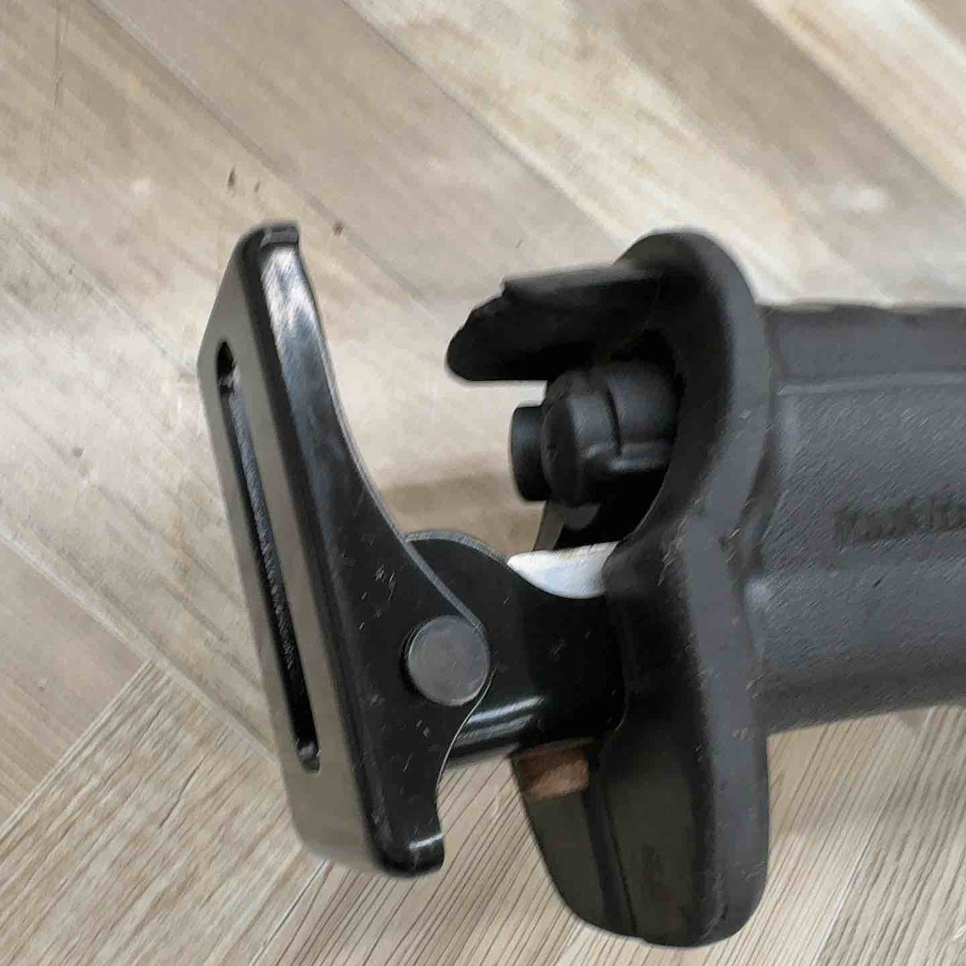 ★マキタ(makita) レシプロソー JR3051T【八潮店】