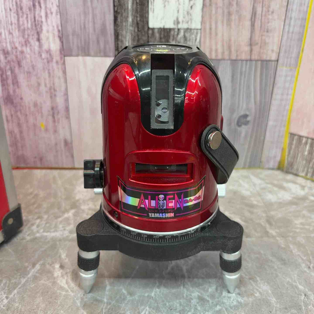 ◇山真製鋸(YAMASHIN) レッドエイリアン レーザー墨出し機 RA-06【八潮店】