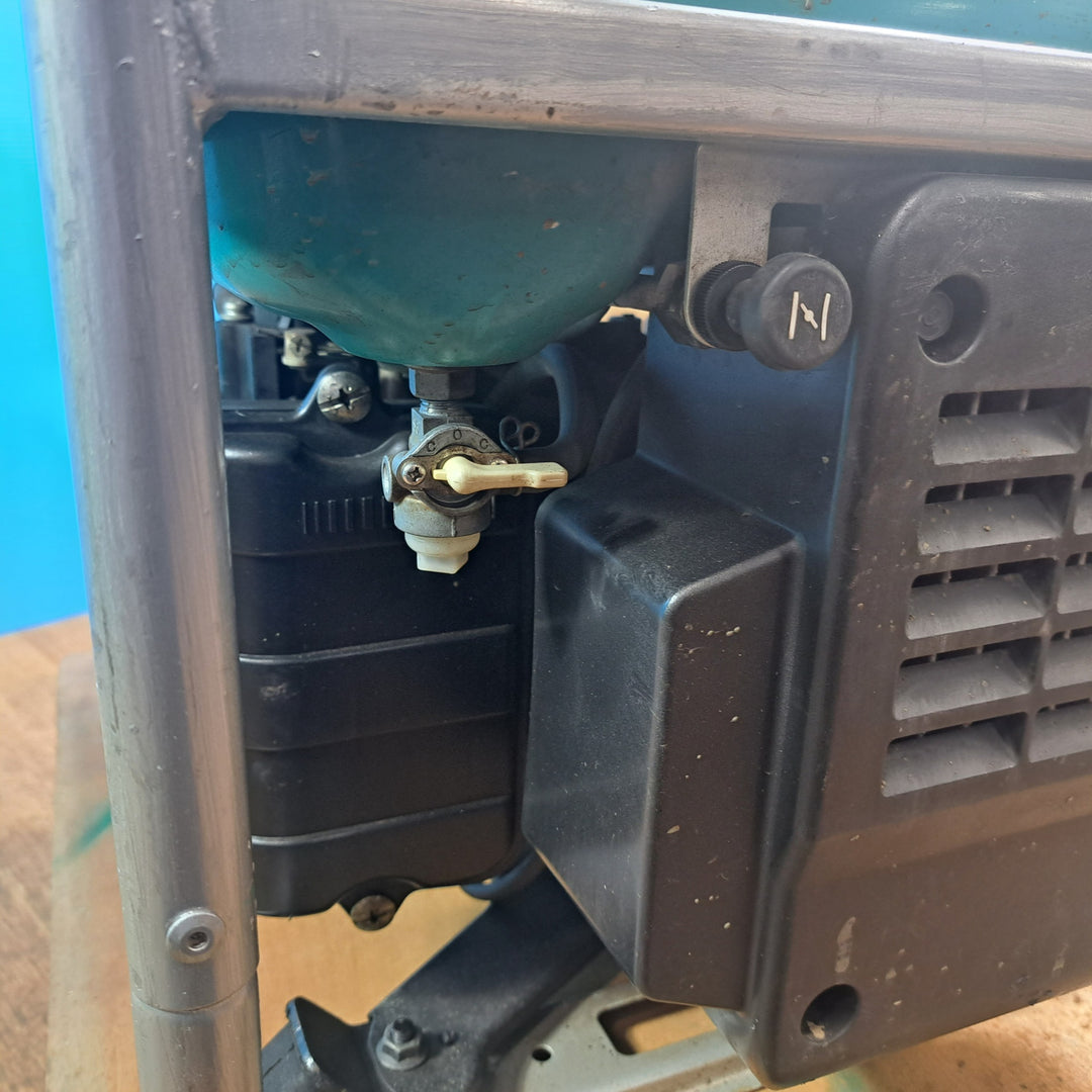 【店頭受取り限定】★デンヨー(Denyo) インバーター発電機 GE-2500-IV2 2500W【岩槻店】