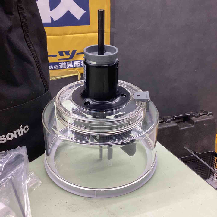 [パナソニック] ホールソー 開口範囲Φ 60～160㎜ 新超硬刃 窯業系サイディング材 石こうボード コンパネ ケイカル板 ゴミこぼれしにくい 滑りにくい 取り外し可能 穴あけ ユニバーサルホルソー 60-160 EZ1SX1 ブラック【越谷店】