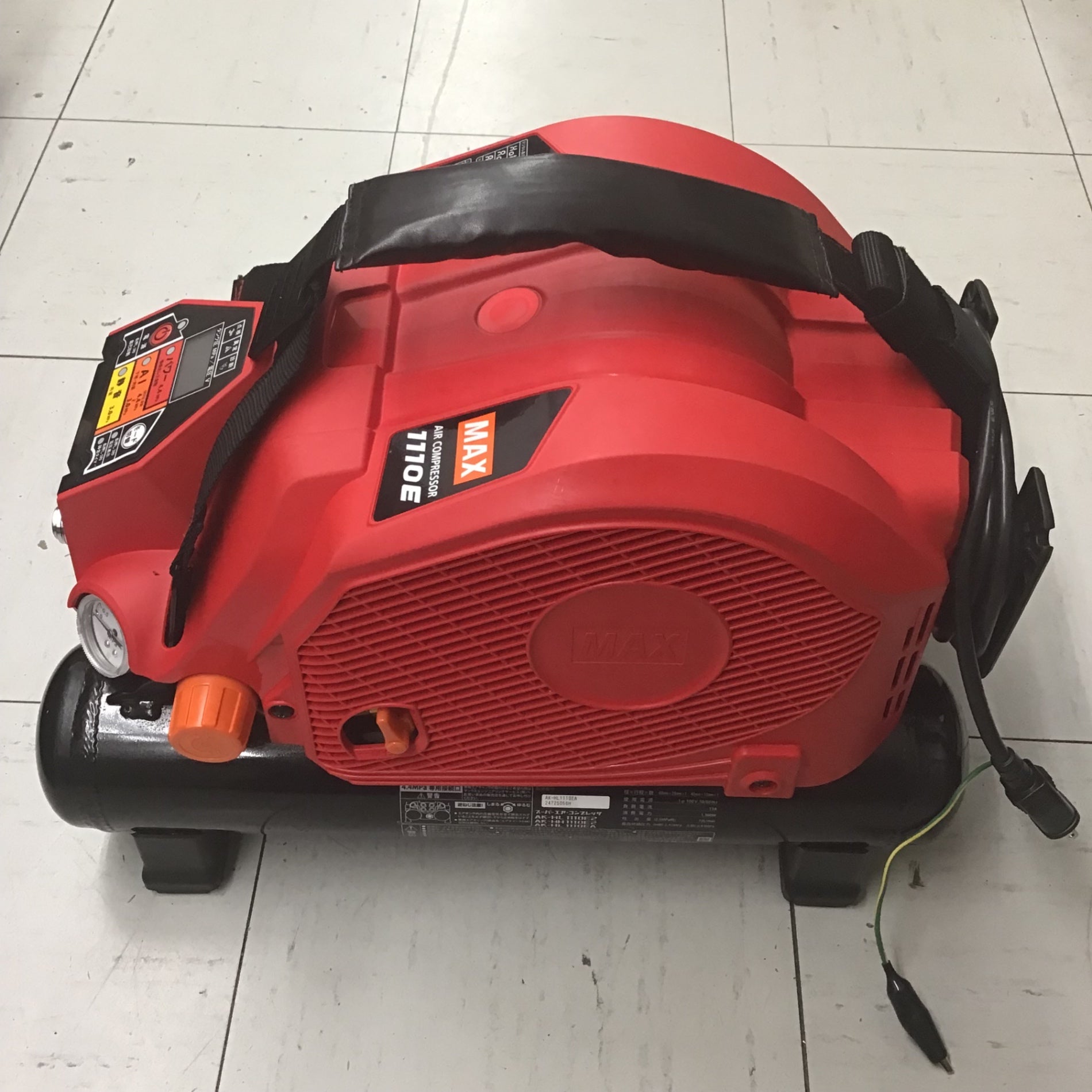 【引取限定】MAX　AK-HL1110E　コンプレッサ　未使用品【うるま市田場】 MAX AK-HL1110E エアコンプレッサー ウエダ金物【公式サイト】