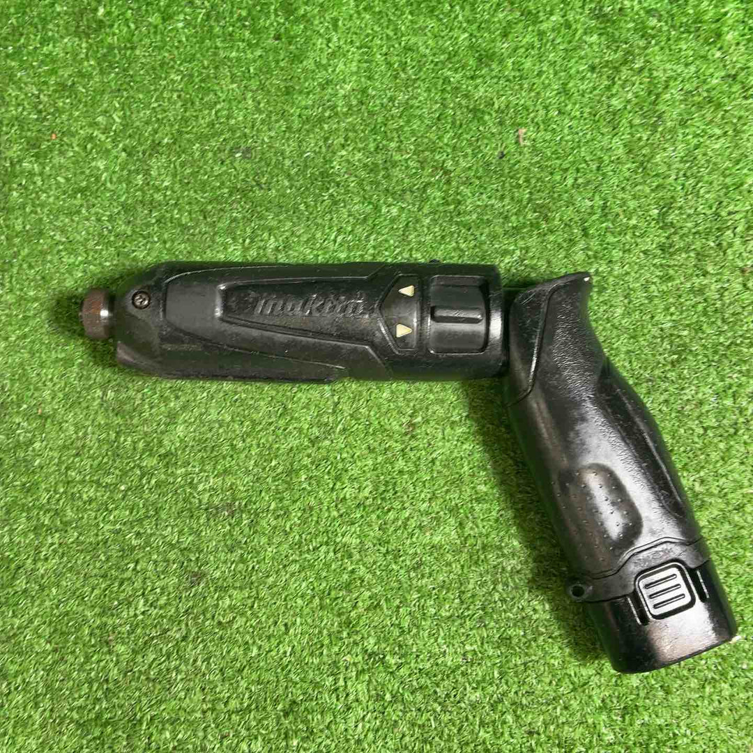 【中古品】 マキタ (makita) コードレスペンインパクトドライバー TD021DZB 【藤沢店】