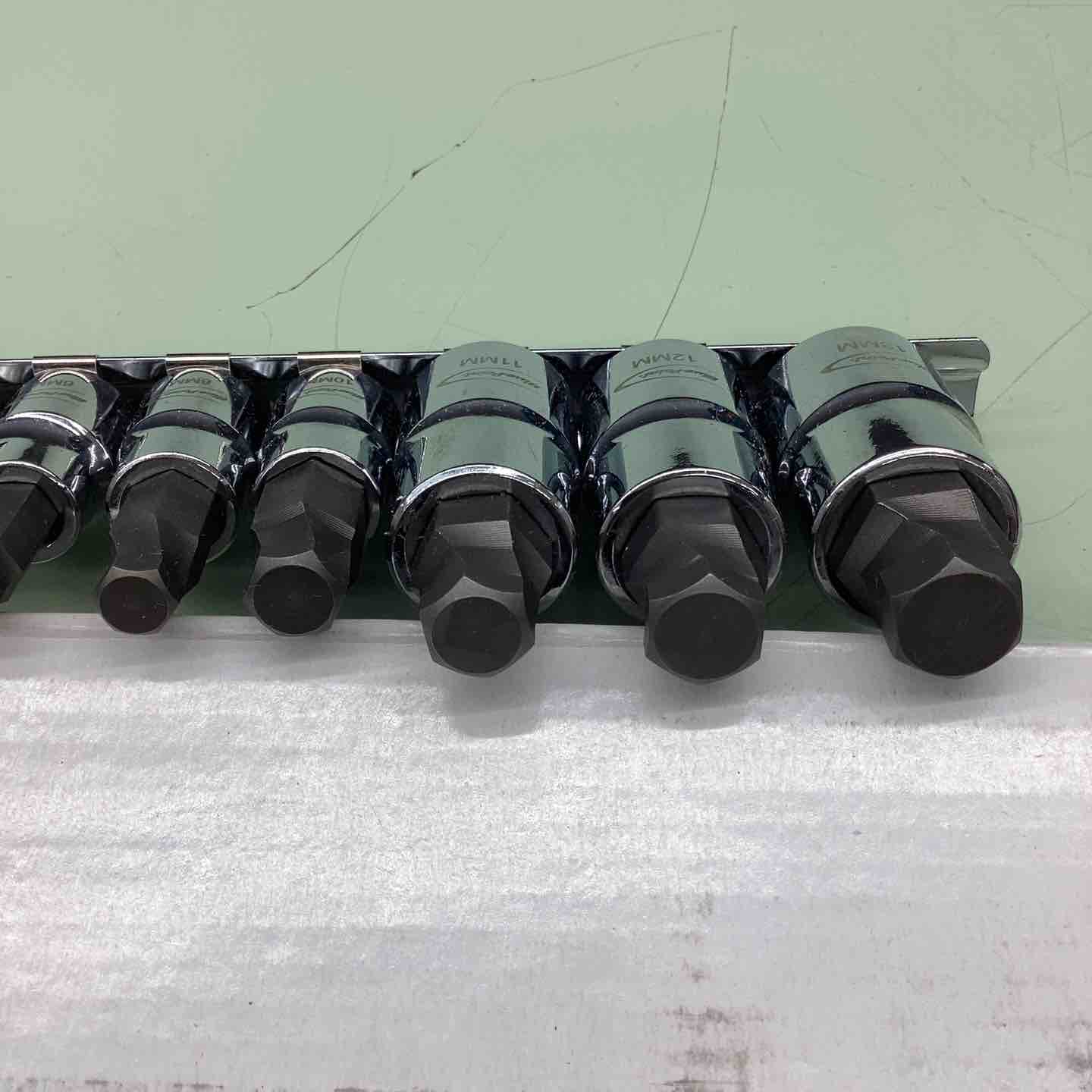 Blue Point ビットソケット  STCAEBS12 12個+ホルダー ヘクスエキストラクター hbLRDIGe5UgvuBZGLY4lHNwZwRVHtw