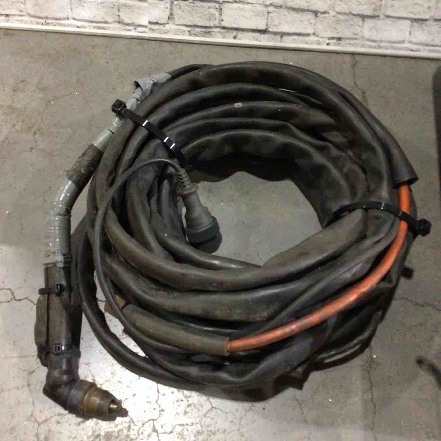 店頭受取り限定】パナソニック エアプラズマ切断機 YP-030P-5 ケーブル