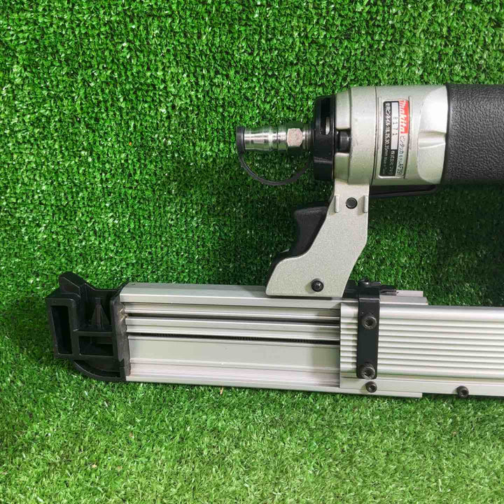 【中古品】マキタ(makita) 常圧ピンネイラ AF351【藤沢店】