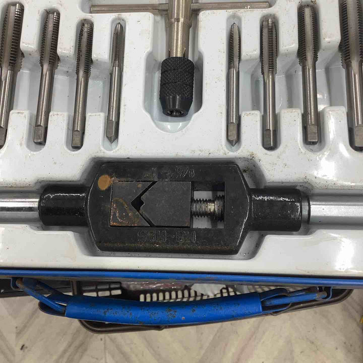 エスコ M6-M24タップダイスセット 並目/細目 EA829VX-2【越谷店】