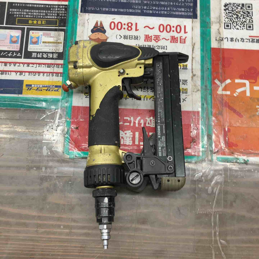 ★ハイコーキ(HIKOKI ※旧:日立工機) 高圧エアタッカ N2504HM【戸田店】