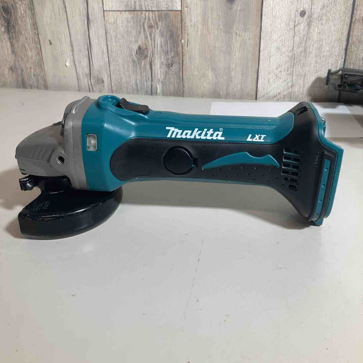 ☆マキタ(makita) コードレスディスクグラインダ GA402DZ　本体のみ、18V対応、100mm対応【戸田店】